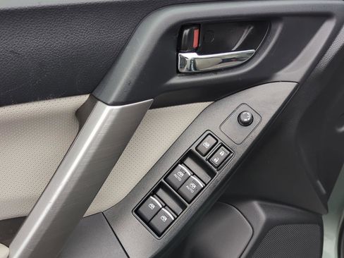 Used 2017 Subaru Forester 2.5i Limited image 14