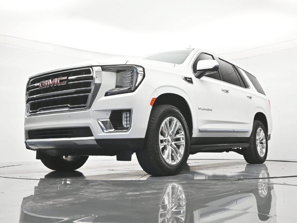 Used 2024 GMC Yukon SLT w/ SLT Luxury Package AWD/4WD image 39