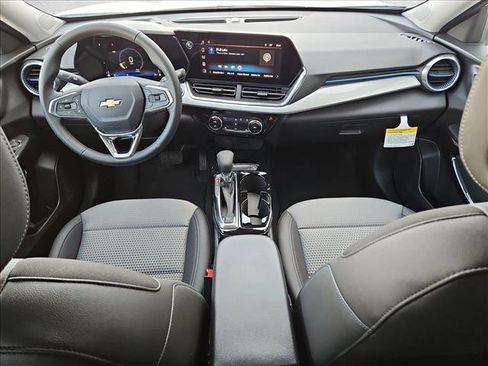 New 2026 Chevrolet Trax LT w/ Driver Confidence Package image 14