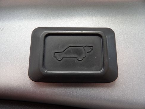 Used 2024 Toyota RAV4 XLE Premium w/ Weather Package AWD/4WD image 27