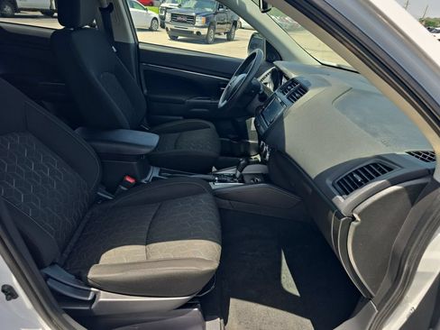 Used 2024 Mitsubishi Outlander Sport LE AWD/4WD image 15