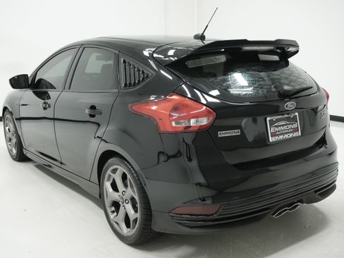 Used 2018 Ford Focus ST w/ Equipment Group 402A image 6