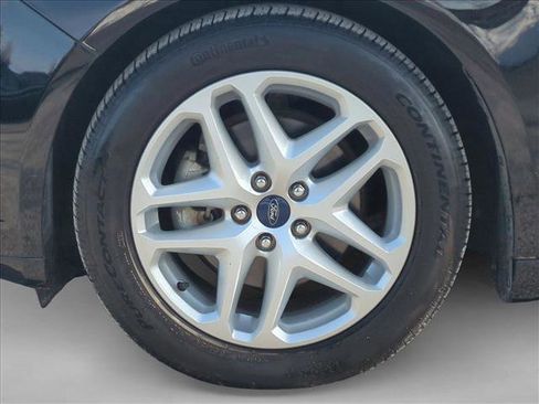 Used 2016 Ford Fusion SE image 22