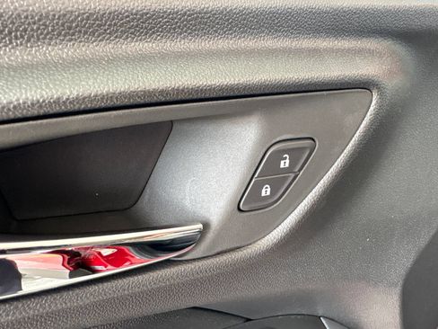 New 2026 Chevrolet Trax LS w/ LS Convenience Package FWD image 12