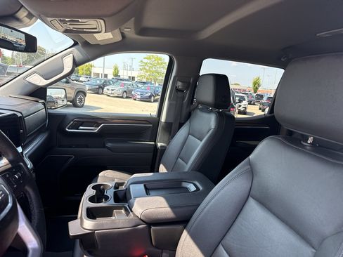 Certified 2025 GMC Sierra 1500 SLT AWD/4WD image 28