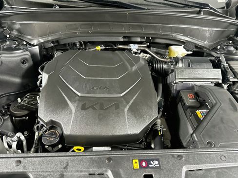 Used 2025 Kia Telluride S FWD image 36