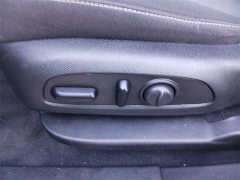 Used 2023 Chevrolet Blazer LT image 29