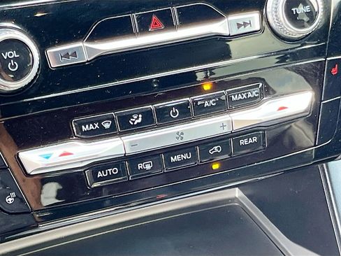 Used 2023 Ford Explorer ST-Line w/ Class IV Trailer Tow Package image 16