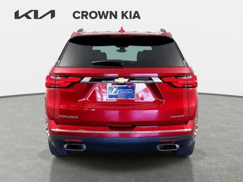 Used 2023 Chevrolet Traverse Premier FWD image 7