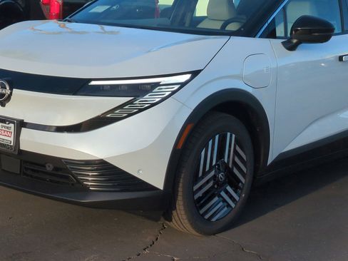 New 2026 Nissan Leaf SV+ image 8