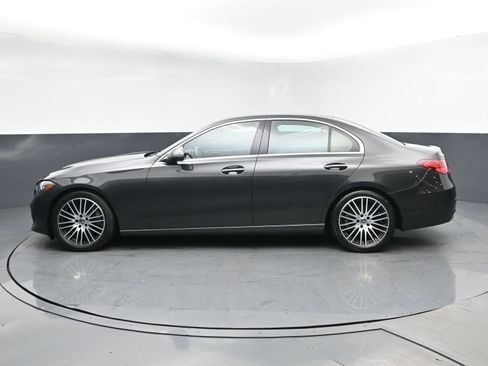 Used 2022 Mercedes-Benz C 300 4MATIC Sedan image 4