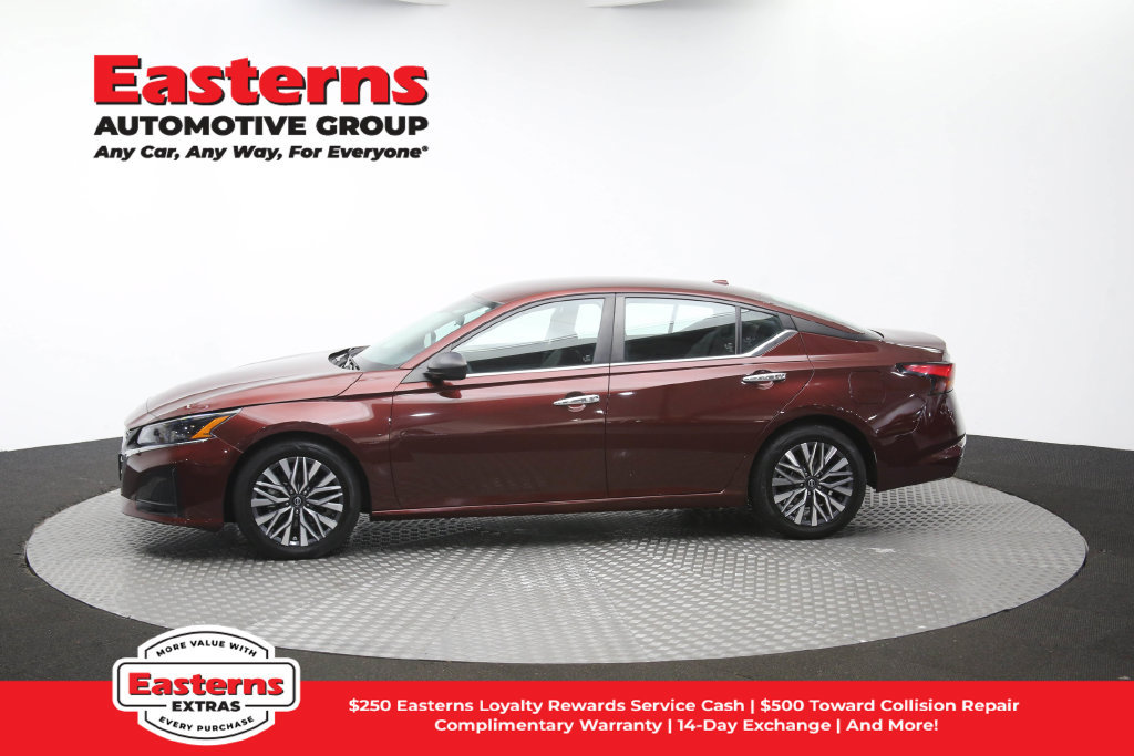 Used 2024 Nissan Altima 2.5 SV FWD image 62