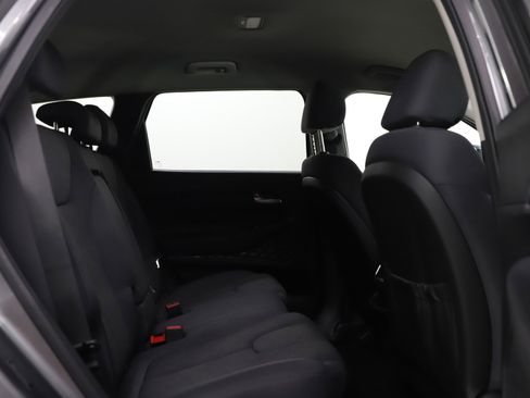 Used 2020 Hyundai Santa Fe SE image 13