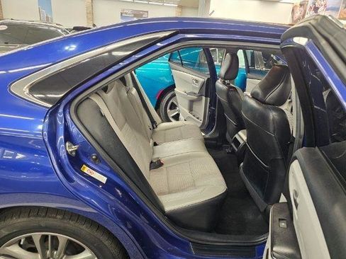 Used 2015 Toyota Camry SE image 28