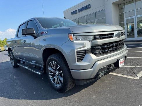 Used 2024 Chevrolet Silverado 1500 RST w/ Z71 Off-Road Package AWD/4WD image 2