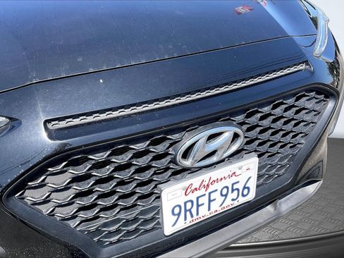 Used 2020 Hyundai Kona SE FWD image 28
