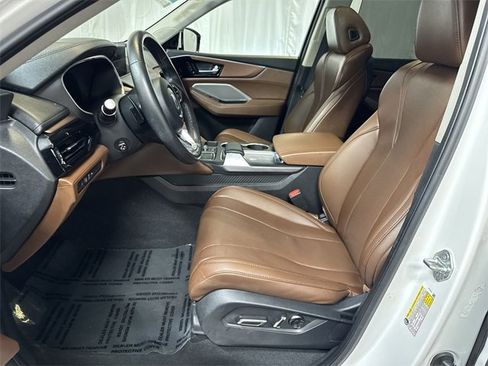 Used 2023 Acura MDX SH-AWD w/ Technology Package image 10