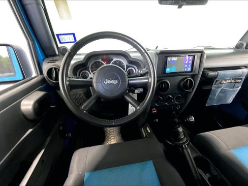 Used 2010 Jeep Wrangler Unlimited Sport AWD/4WD image 14