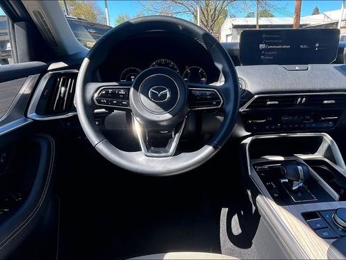 Used 2024 MAZDA CX-90 Plug-In Hybrid w/ Premium Pkg image 4