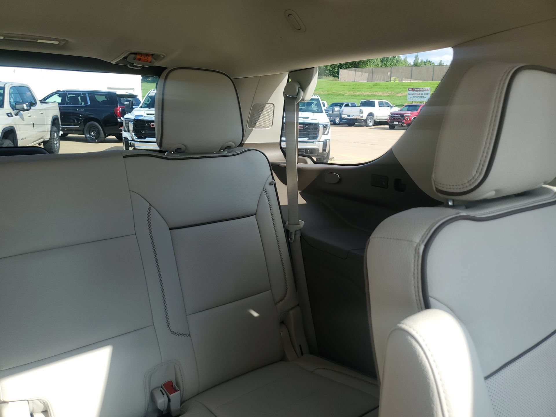 Used 2024 GMC Yukon Denali w/ Max Trailering Package AWD/4WD image 15