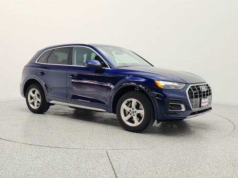 Used 2023 Audi Q5 2.0T Premium w/ Convenience Package AWD/4WD image 3