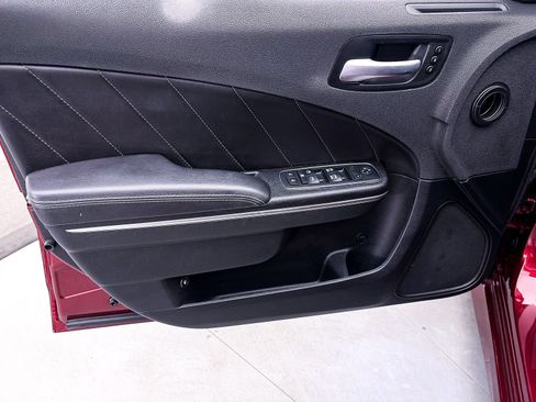 Used 2017 Dodge Charger R/T Scat Pack RWD image 17