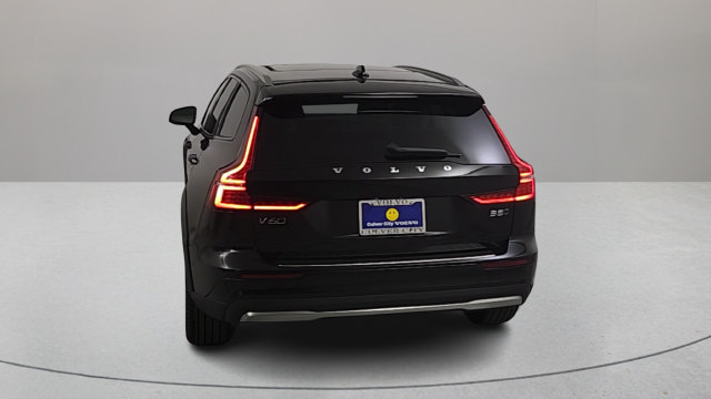 Used 2026 Volvo V60 B5 Cross Country Plus w/ Climate Package AWD/4WD image 5