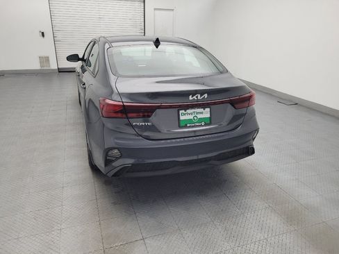 Used 2022 Kia Forte LXS w/ LXS Technology Package FWD image 6