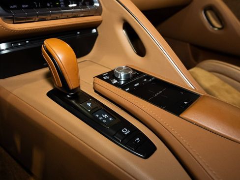 Used 2021 Lexus LC 500 Coupe w/ Performance Package RWD image 36