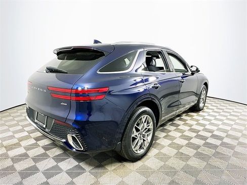 Used 2025 Genesis GV70 2.5T image 3