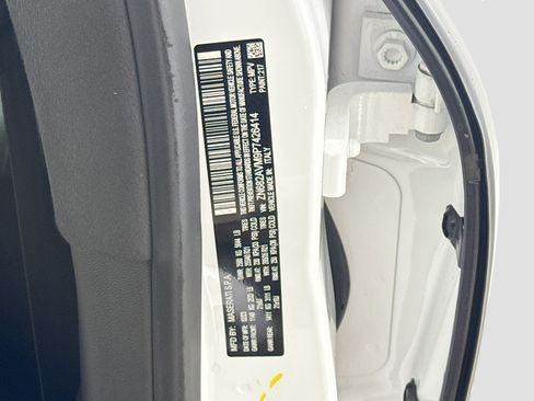 Used 2023 Maserati Grecale Modena image 40