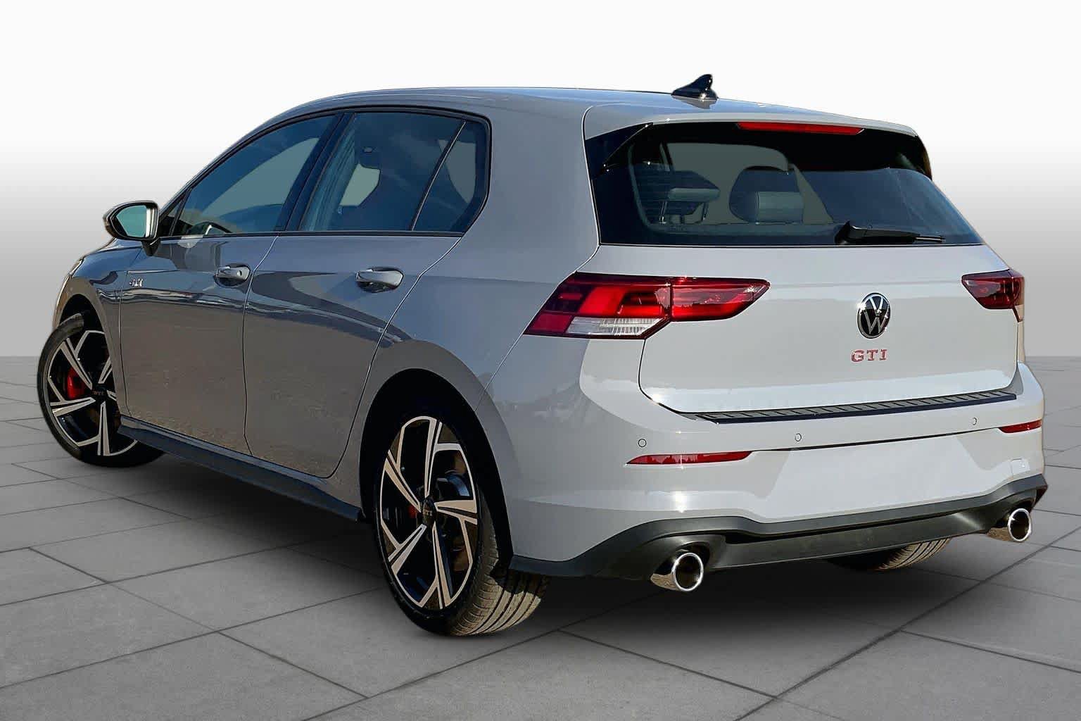 New 2026 Volkswagen GTI SE FWD image 11