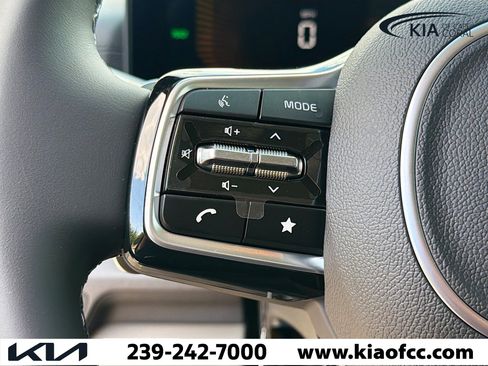 New 2026 Kia Carnival EX FWD image 37