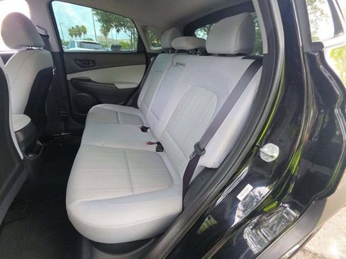 Used 2023 Hyundai Kona SEL w/ Cargo Package FWD image 6