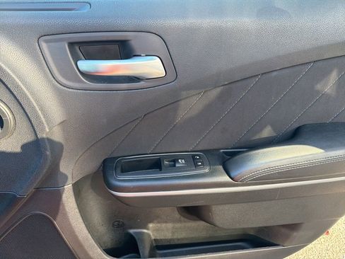 Used 2023 Dodge Charger SXT image 31