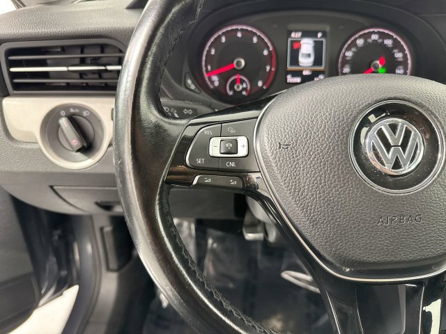 Used 2020 Volkswagen Passat 2.0T SE FWD image 12