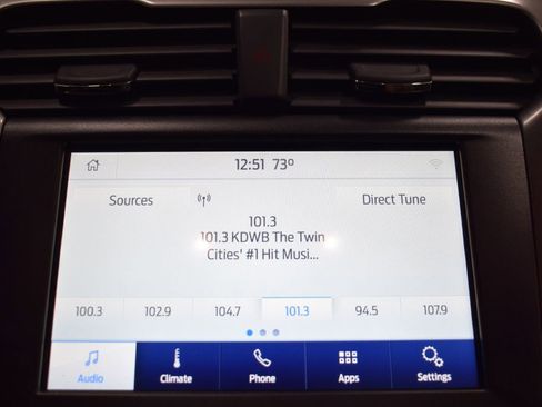Used 2020 Ford Fusion SE image 24
