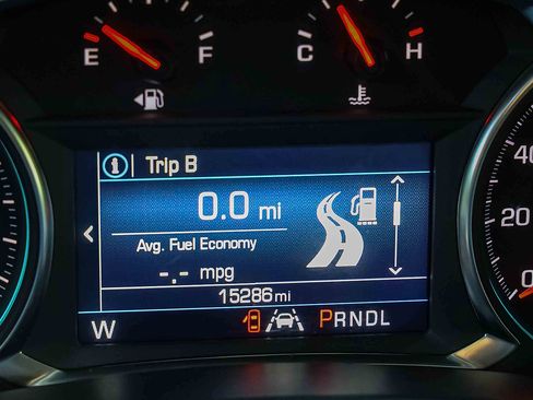 Used 2024 Chevrolet Equinox LT image 10