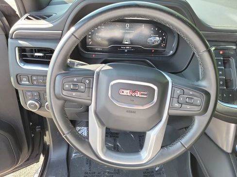 Used 2024 GMC Yukon SLT AWD/4WD image 28