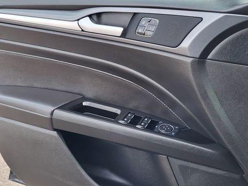 Used 2014 Ford Fusion Titanium FWD image 11