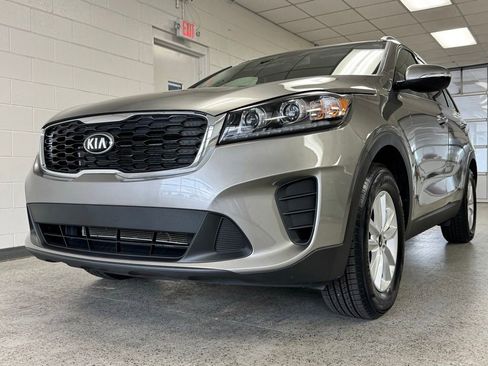 Used 2019 Kia Sorento FWD w/ LX Convenience Package image 23