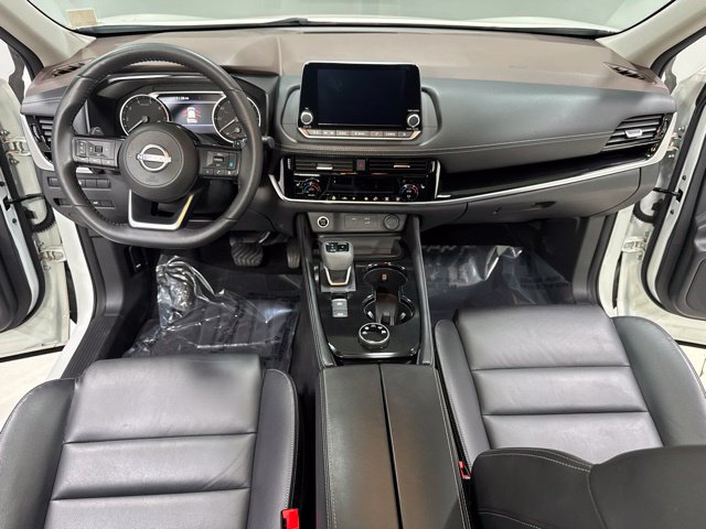 Used 2023 Nissan Rogue SL AWD/4WD image 3