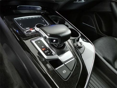 Used 2017 Audi Q7 3.0T Prestige w/ Prestige Package image 20