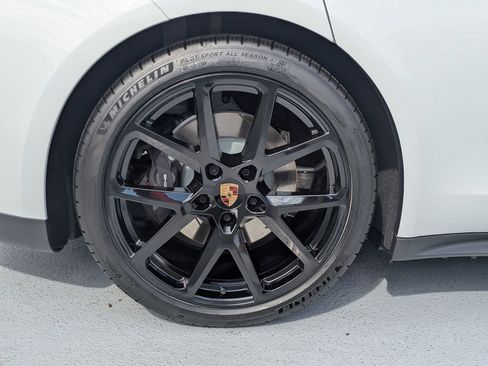 New 2025 Porsche Panamera 4 image 28
