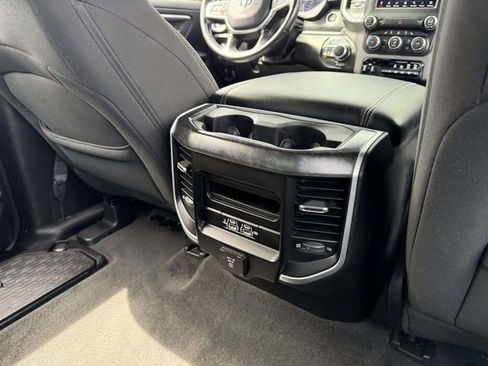 Used 2020 RAM 1500 Big Horn AWD/4WD image 18