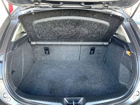 Used 2013 MAZDA MAZDA3 i Touring FWD image 6