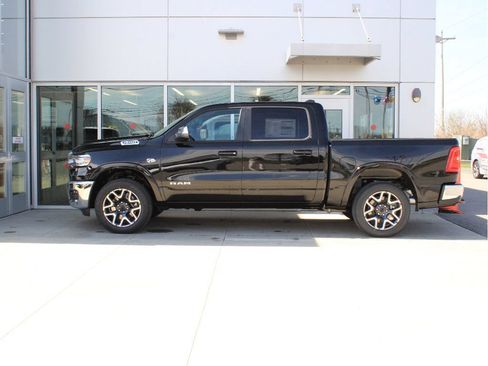 New 2026 RAM 1500 Laramie AWD/4WD image 5