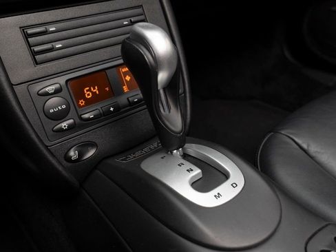 Used 2004 Porsche 911 Turbo image 37