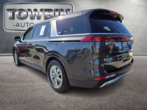 Used 2024 Kia Carnival LX FWD image 7