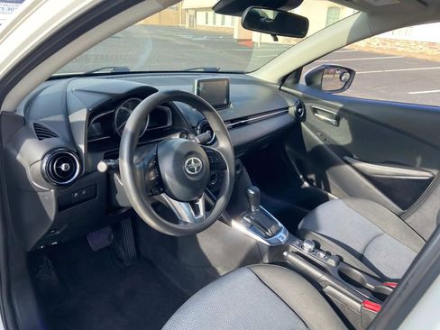 Used 2016 Scion iA image 8